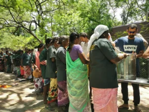 4. In keeping with the community spirit, Hridaya Kshetram provided meals for workers cleaning up after a busy Pournami.